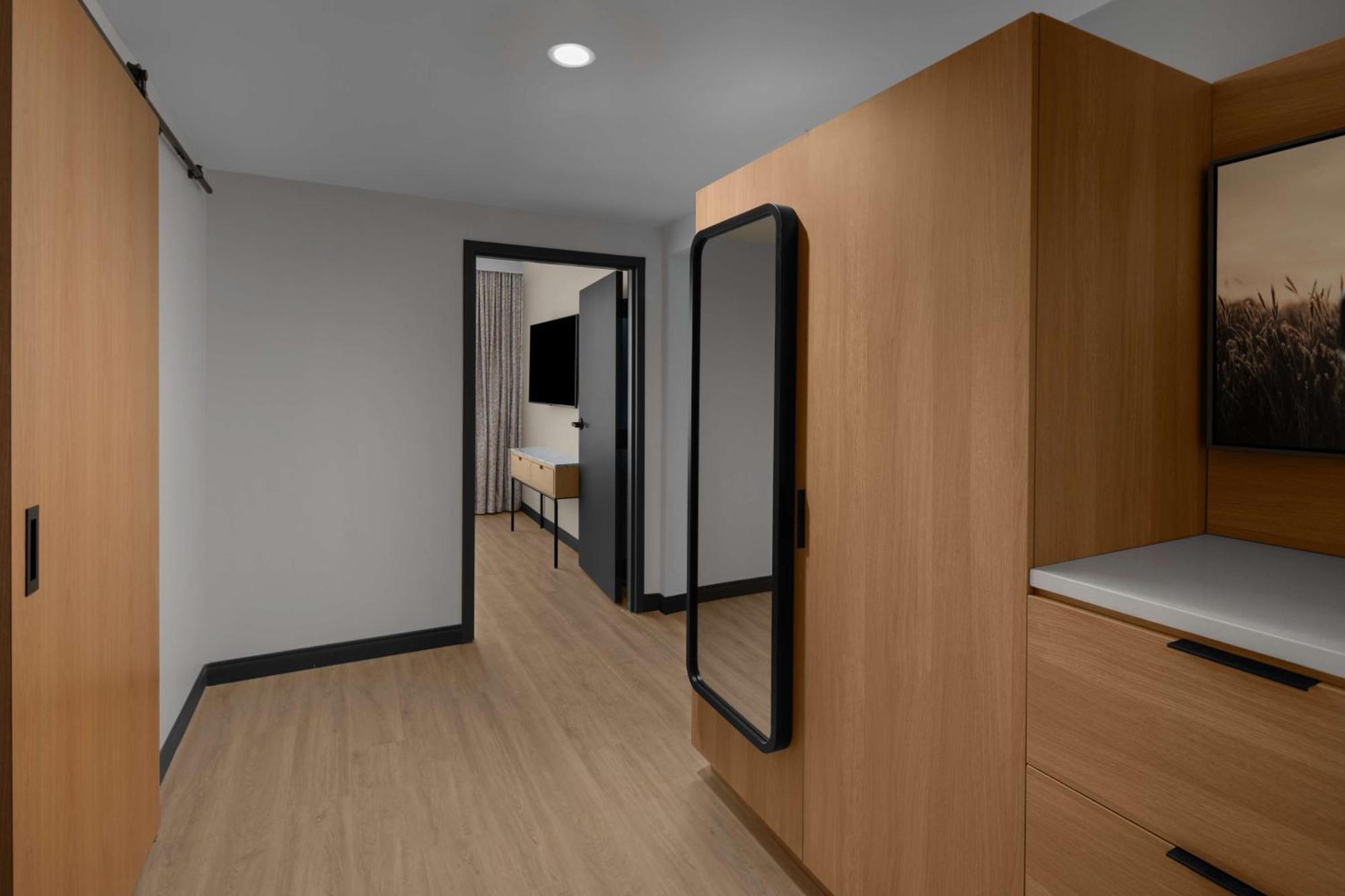 Homewood By Hilton At Epiccentral Hotel 3*
